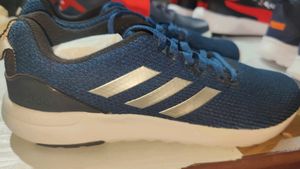 ADIDAS MEN'S CASUAL SHOES. Like New.
