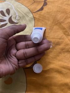Re'equil Oil Free Moisturiser &amp; Deconst