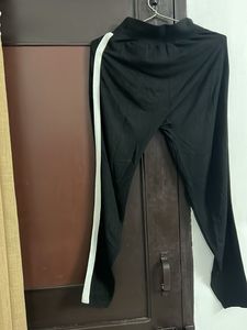 Stylish Black leggings with White Stripe Detail