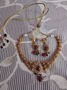 Mehrun  Nack Set Usd 1 Time
