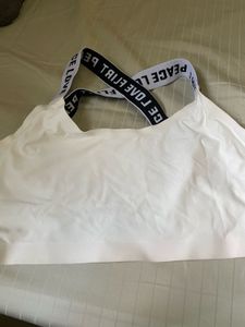 Comfortable seemles Bra and padded Sports