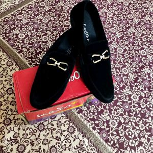 Elegant Black Velvet Loafers