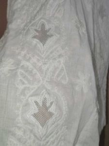 Elegant Off-white Chikankari Kurta