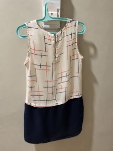 Sleeveless Geometric Print Top
