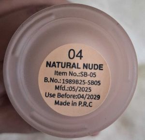 🌸 Swiss Beauty High Performance Foundation