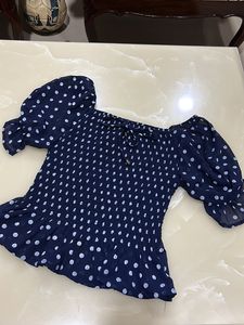 Puff Sleeves Top