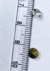 Jarkan Crystal Rhinestone Diamond White 30 pieces