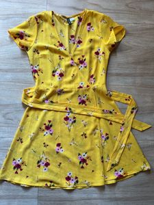 H&amp;M Yellow Floral Wrap Dress