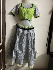Stylish Lehenga Choli Set