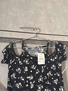 Chic Floral Cold Shoulder Mini Dress