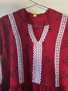 Maroon Printed Kurta with White Lace