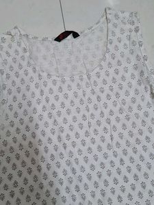 White Printed Sleeveless Kurta