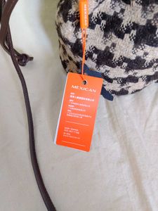 Chic Houndstooth Drawstring Bag