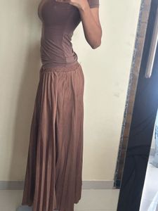Chic Brown Pleated Maxi Skirt
