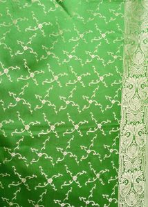 Elegant Green Silk Saree with Intricate Motifs