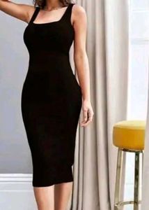 Sleek Black Bodycon Midi Dress