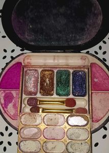 Sparkling Eyeshadow Palette