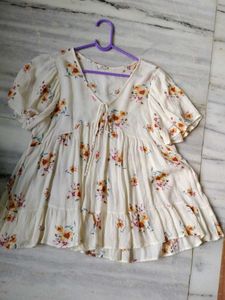Flowy Floral Print Top