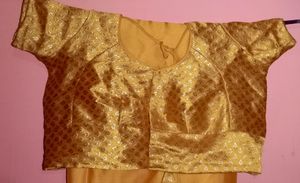 Yellow Plain Silk Saree With Border, Stitched Blouse