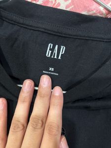 GAP like new Tshirt for women