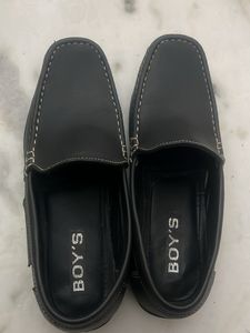 New Pleather Black Shoes | US 9