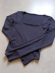 Skims Stylish Square Neck Long Sleeve Crop Top