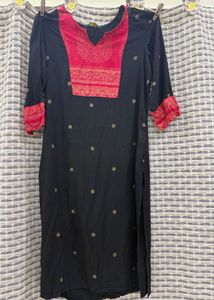 Black Embroidered Kurta