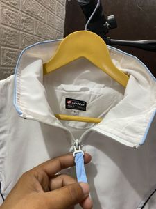 lotto Sleeveless White Zip-Up Jacket