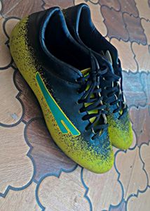 Sega Football Studs Size 9 Amazing deal 👟👟⚽️⚽️