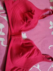 Softy Comfortable Pink Seamless front open Bra