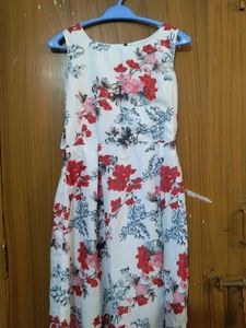 Floral Sleeveless Midi Dress