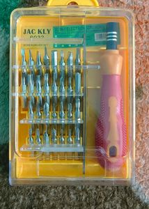 Magnetic 🧲 32 In 1 Super Cute Professional Glass