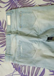 🔻Price drop - Ice Blue Colour Ripped Jeans