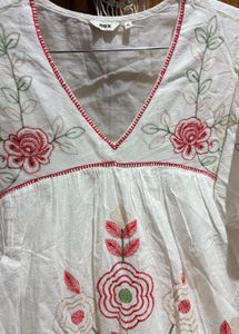 Max Embroidered White Summer Dress