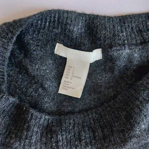 H&amp;M Pearl Embellished Grey Sweater 🫧