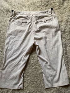 Y2K Chic White Capris