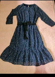 Offer price,Chic Navy Floral Midi Dress