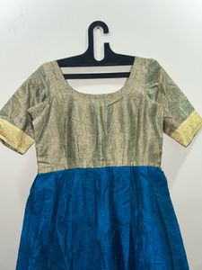 ETHINIC GOWN