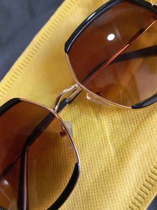 Chic Oversized Square Sunglasses