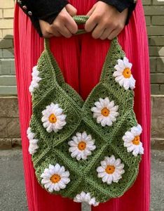 Crocheted green Daisy Tote Bag