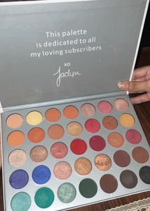 Jaclyn Hill Eyeshadow Pallete