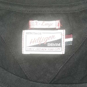 🖤 Tommy Hilfiger Men's Graphic Tee - Black