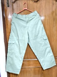 Women's Light Green Cargo Pants☘️