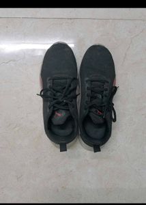 Puma Sneakers - Sporty Style