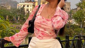 Floral Print Long Sleeve Top