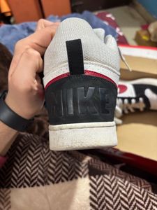 UK-10 Nike Men Borough Sneaker