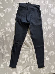 Women's High-Waisted Black Skinny Jeans