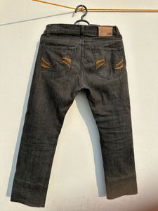 Black Jeans - Classic Denim Style