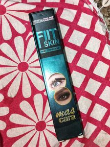White Tone Pearl Face Powder with FREE Mascara