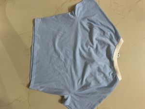 H&amp;M Blue Cropped Top v neck